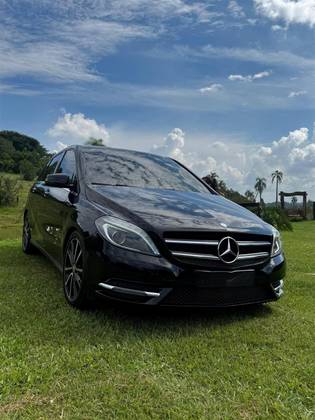 MERCEDES-BENZ B 200 1.6 SPORT TURBO GASOLINA 4P AUTOMÁTICO