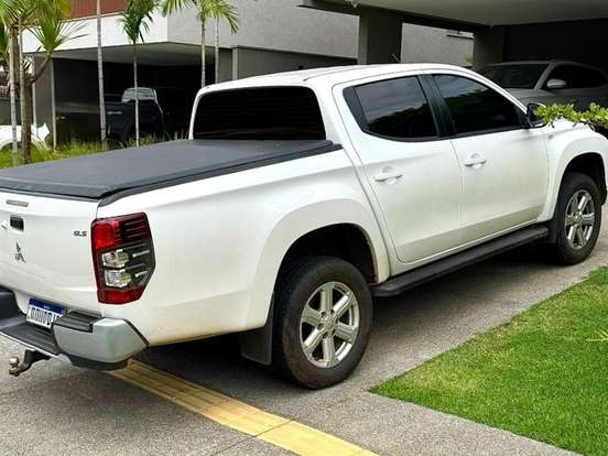 MITSUBISHI-L200 TRITON-2.4 16V TURBO DIESEL SPORT GLS CD 4P 4X4 AUTOMÁTICO MITSUBISHI-L200 TRITON-2021