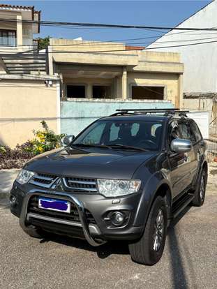 MITSUBISHI-PAJERO-2016