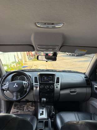 MITSUBISHI-PAJERO-2016