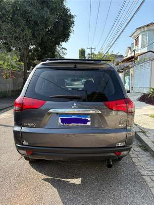 MITSUBISHI-PAJERO-2016
