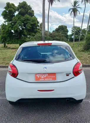 PEUGEOT-208-2013