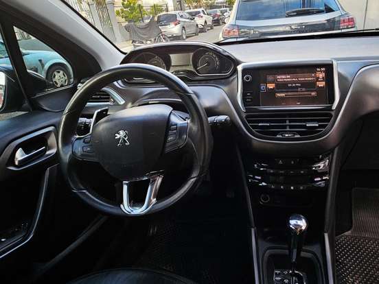 PEUGEOT-2008-1.6 16V FLEX GRIFFE 4P AUTOMÁTICO PEUGEOT-2008-2015