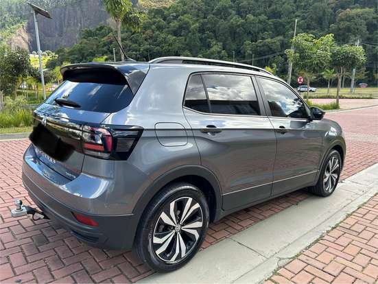 VOLKSWAGEN-T-CROSS-2021