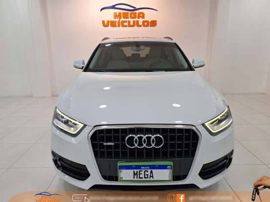 AUDI-Q3-2015