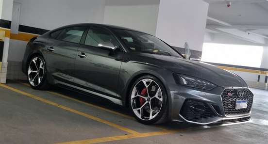 AUDI-RS5-2023