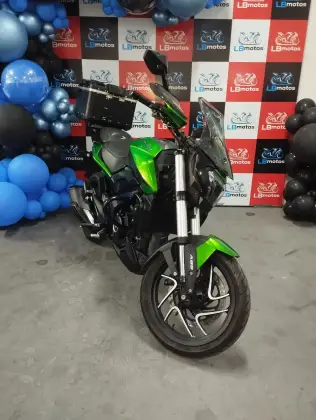 BAJAJ DOMINAR 400 
