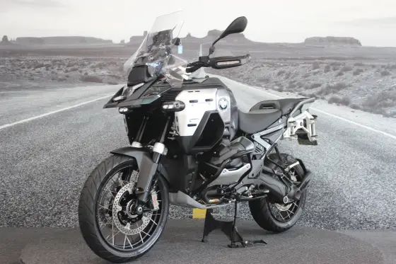 BMW R 1300 GS ADVENTURE TRIPLE BLACK BMW R 1300 GS ADVENTURE TRIPLE BLACK