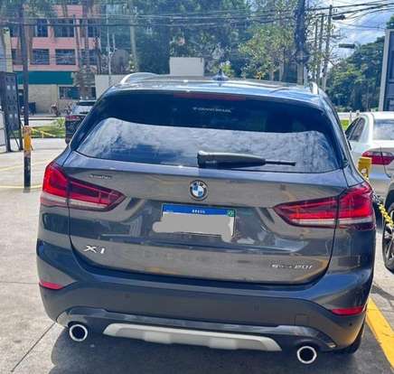 BMW-X1-2.0 16V TURBO ACTIVEFLEX SDRIVE20I X-LINE 4P AUTOMÁTICO BMW-X1-2022