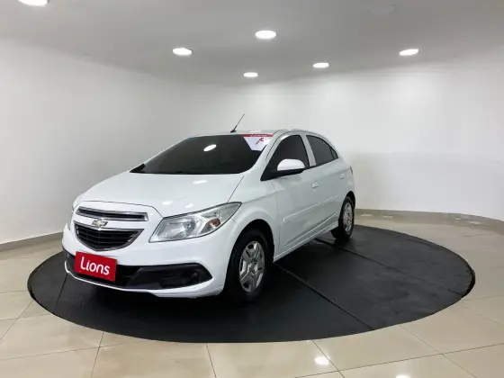 CHEVROLET ONIX 1.0 MPFI LT 8V FLEX 4P MANUAL CHEVROLET ONIX 1.0 MPFI LT 8V FLEX 4P MANUAL