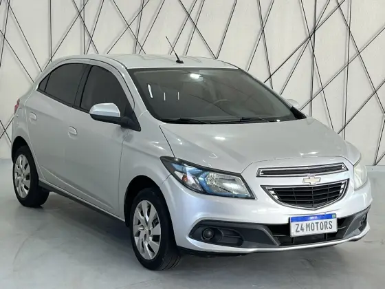 CHEVROLET ONIX 1.4 MPFI LT 8V FLEX 4P MANUAL CHEVROLET ONIX 1.4 MPFI LT 8V FLEX 4P MANUAL