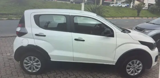 FIAT MOBI 1.0 EVO FLEX LIKE. MANUAL FIAT MOBI 1.0 EVO FLEX LIKE. MANUAL