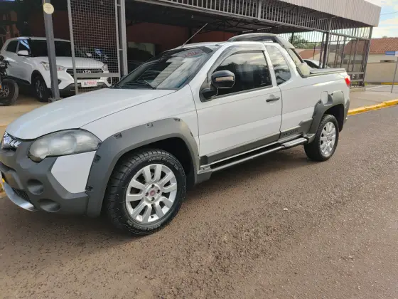 FIAT STRADA 1.8 MPI ADVENTURE CE 16V FLEX 2P MANUAL