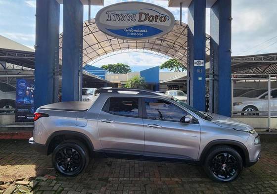 FIAT TORO 2.0 16V TURBO DIESEL FREEDOM 4WD AT9