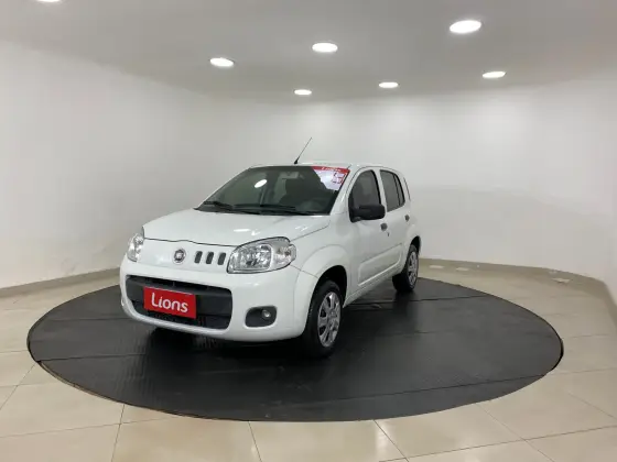 FIAT UNO 1.0 EVO VIVACE 8V FLEX 4P MANUAL FIAT UNO 1.0 EVO VIVACE 8V FLEX 4P MANUAL