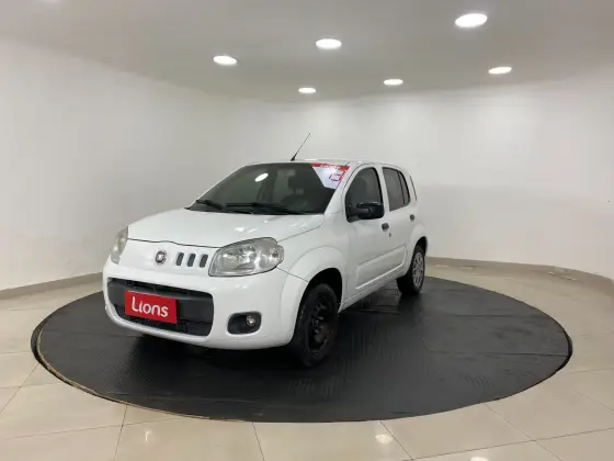 FIAT UNO 1.0 EVO VIVACE 8V FLEX 4P MANUAL FIAT UNO 1.0 EVO VIVACE 8V FLEX 4P MANUAL