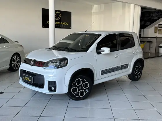 FIAT UNO 1.4 EVO SPORTING 8V FLEX 4P MANUAL