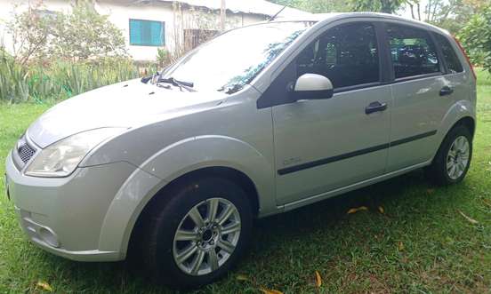 FORD-FIESTA-2009
