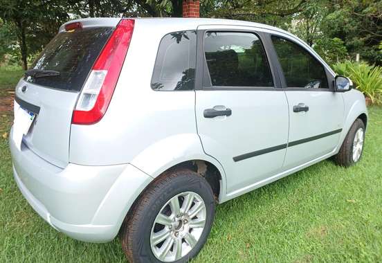 FORD-FIESTA-2009