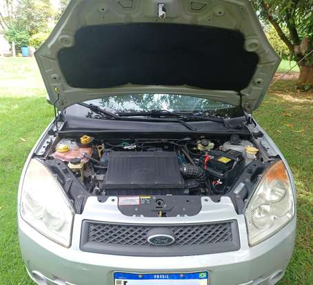 FORD-FIESTA-2009