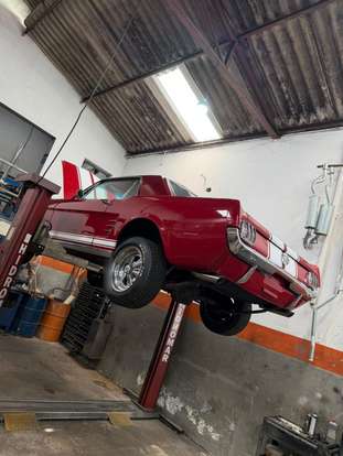 FORD-MUSTANG-1966