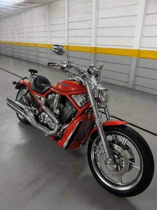 HARLEY-DAVIDSON V-ROD SCREAMIN EAGLE 