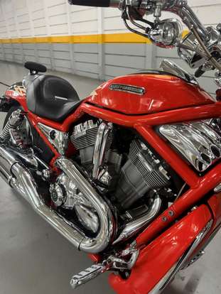 HARLEY-DAVIDSON-V-ROD SCREAMIN EAGLE-2005