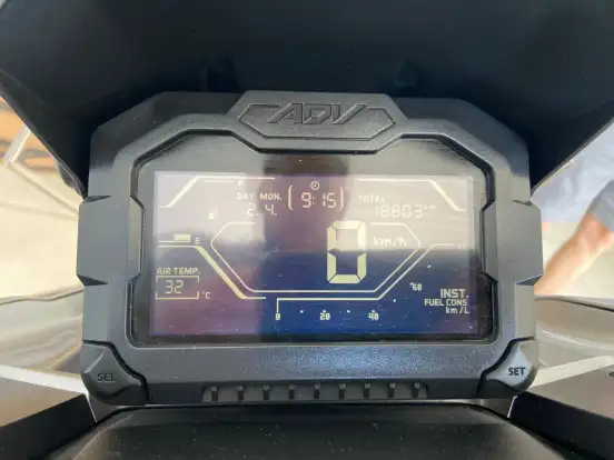 HONDA-ADV-2023