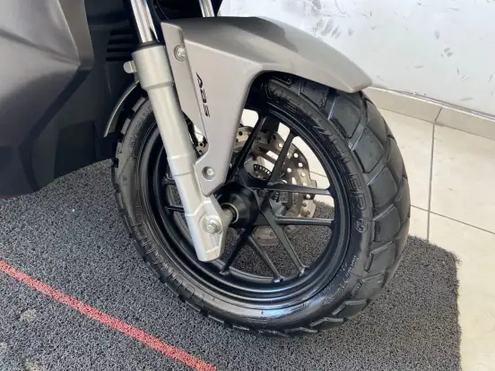 HONDA-ADV-2023