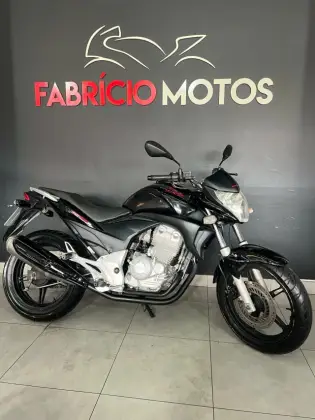 HONDA CB 300R 