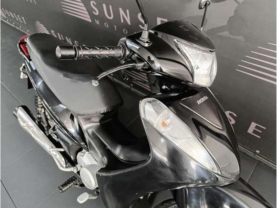 HONDA-BIZ 125 ES-2013