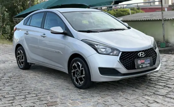 HYUNDAI HB20S 1.0 COMFORT PLUS 12V FLEX 4P MANUAL