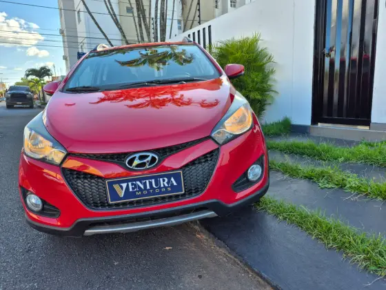 HYUNDAI HB20X 1.6 16V STYLE FLEX 4P AUTOMÁTICO