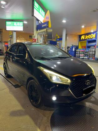 HYUNDAI HB20S 1.0 COMFORT PLUS 12V FLEX 4P MANUAL