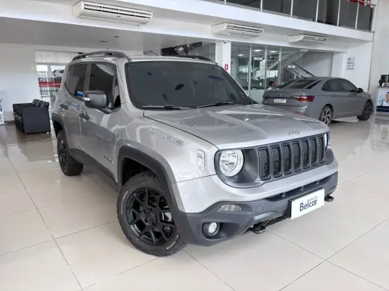 JEEP RENEGADE 2.0 16V TURBO DIESEL MOAB 4P 4X4 AUTOMÁTICO JEEP RENEGADE 2.0 16V TURBO DIESEL MOAB 4P 4X4 AUTOMÁTICO