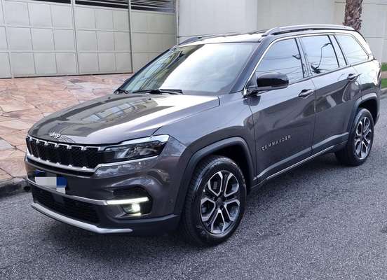 JEEP-COMMANDER-2023