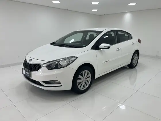 KIA CERATO 1.6 SX 16V FLEX 4P AUTOMÁTICO KIA CERATO 1.6 SX 16V FLEX 4P AUTOMÁTICO