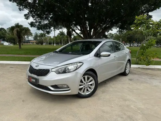 KIA CERATO 1.6 SX 16V FLEX 4P AUTOMÁTICO KIA CERATO 1.6 SX 16V FLEX 4P AUTOMÁTICO