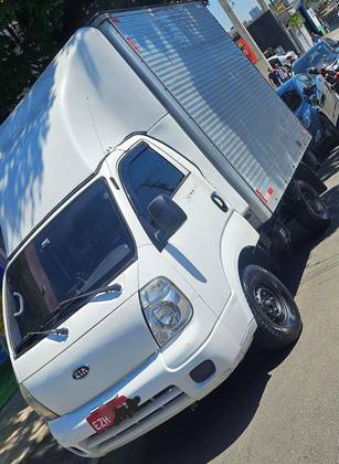 KIA BONGO 2.5 K-2500 4X2 CS TURBO DIESEL 2P MANUAL
