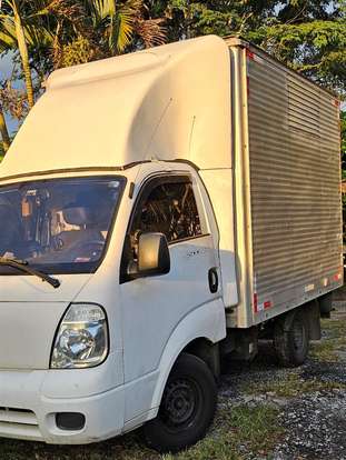 KIA-BONGO-2011