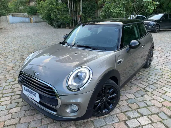 MINI COOPER 1.5 12V TURBO GASOLINA TOP 2P AUTOMÁTICO