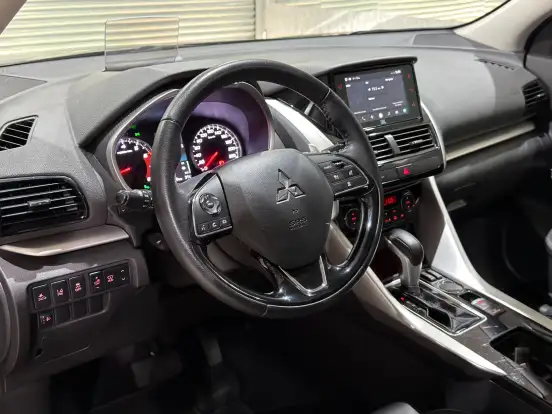 MITSUBISHI-ECLIPSE CROSS-2023