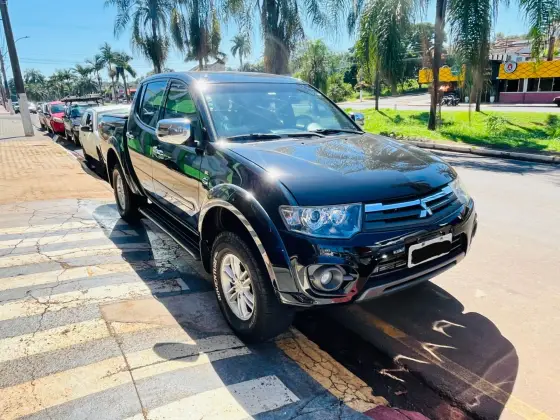 MITSUBISHI L200 TRITON 3.2 HPE 4X4 CD 16V TURBO INTERCOOLER DIESEL 4P AUTOMÁTICO
