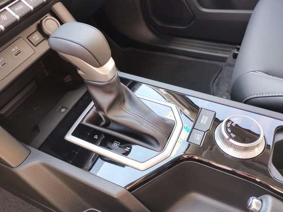 MITSUBISHI-TRITON-2025