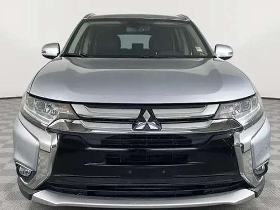 MITSUBISHI-OUTLANDER-3.0 GT 4X4 V6 24V GASOLINA 4P AUTOMÁTICO MITSUBISHI-OUTLANDER-2015