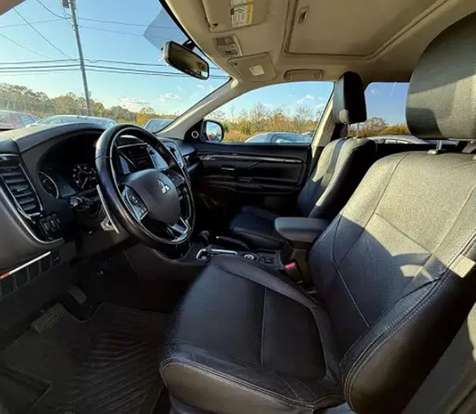 MITSUBISHI-OUTLANDER-2015