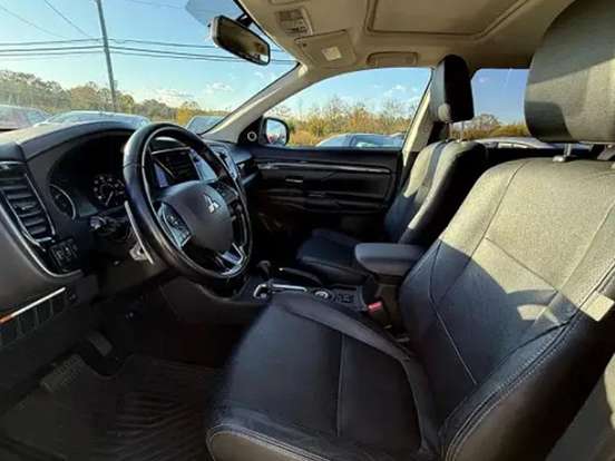 MITSUBISHI-OUTLANDER-3.0 GT 4X4 V6 24V GASOLINA 4P AUTOMÁTICO MITSUBISHI-OUTLANDER-2015