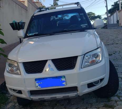 MITSUBISHI-PAJERO TR4-2013