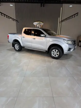 NISSAN FRONTIER 2.3 16V TURBO DIESEL SE CD 4X4 AUTOMÁTICO NISSAN FRONTIER 2.3 16V TURBO DIESEL SE CD 4X4 AUTOMÁTICO