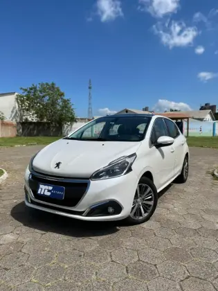 PEUGEOT 208 1.6 GRIFFE 16V FLEX 4P AUTOMÁTICO